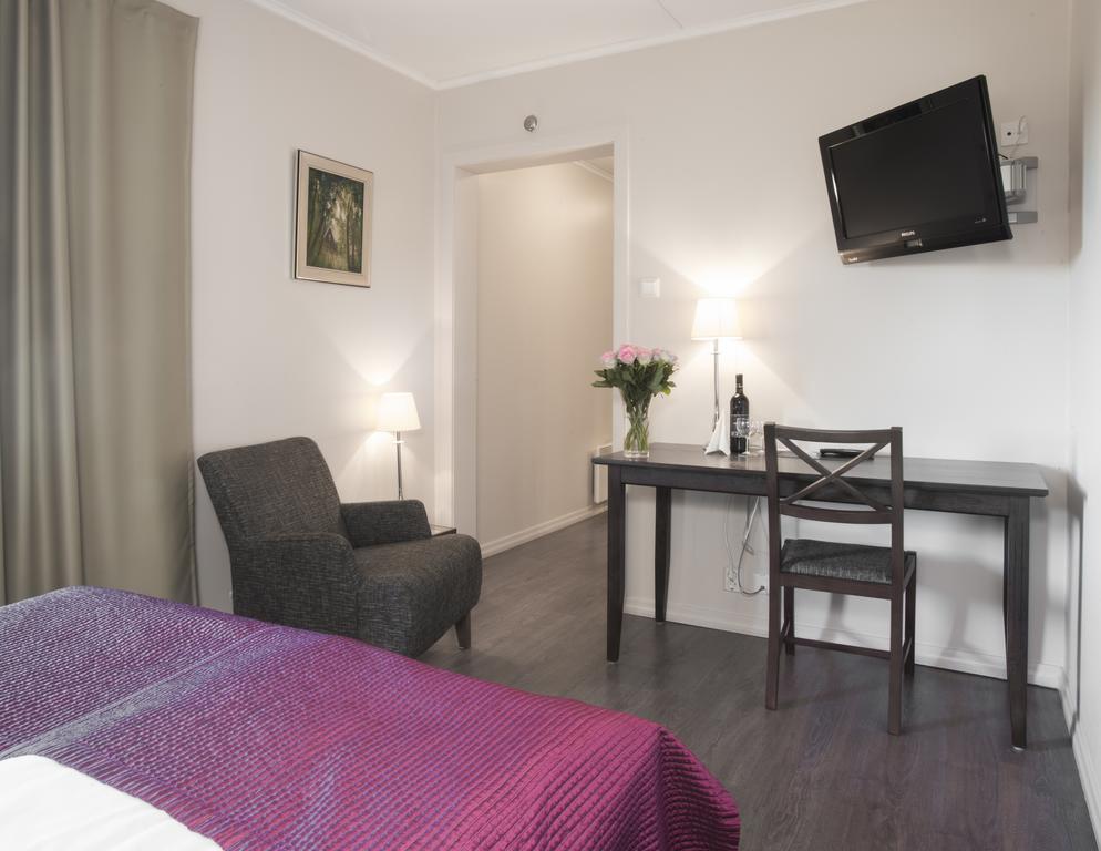 Home Hotel Park Халден Екстериор снимка