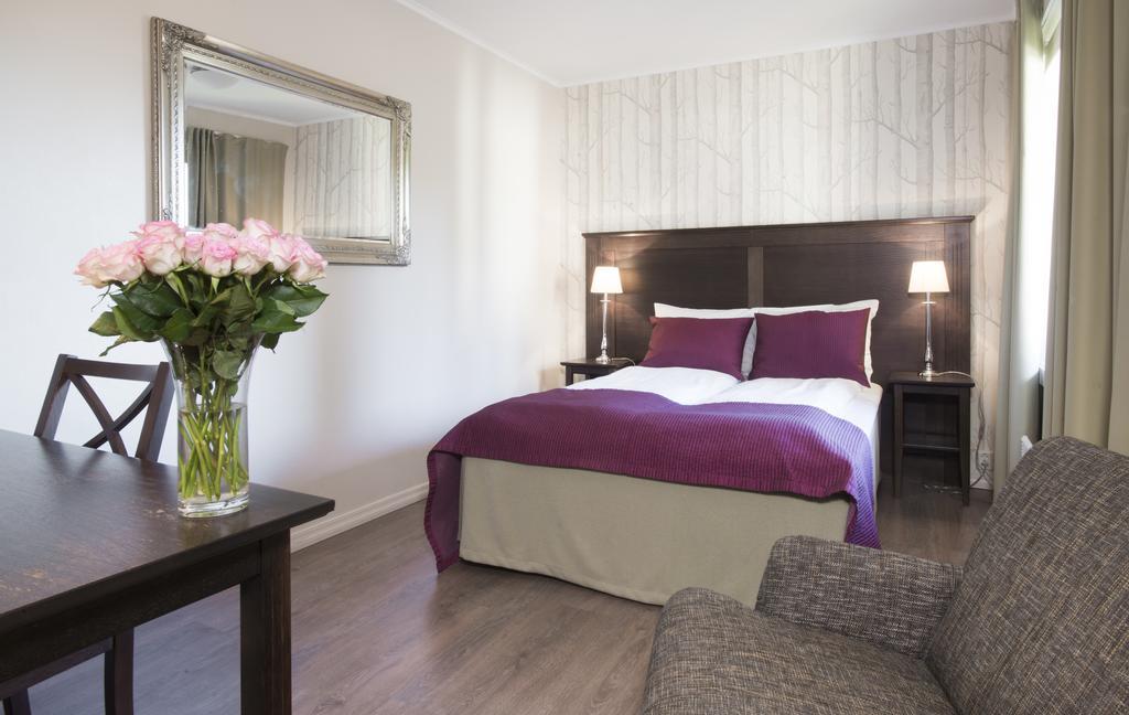Home Hotel Park Халден Екстериор снимка