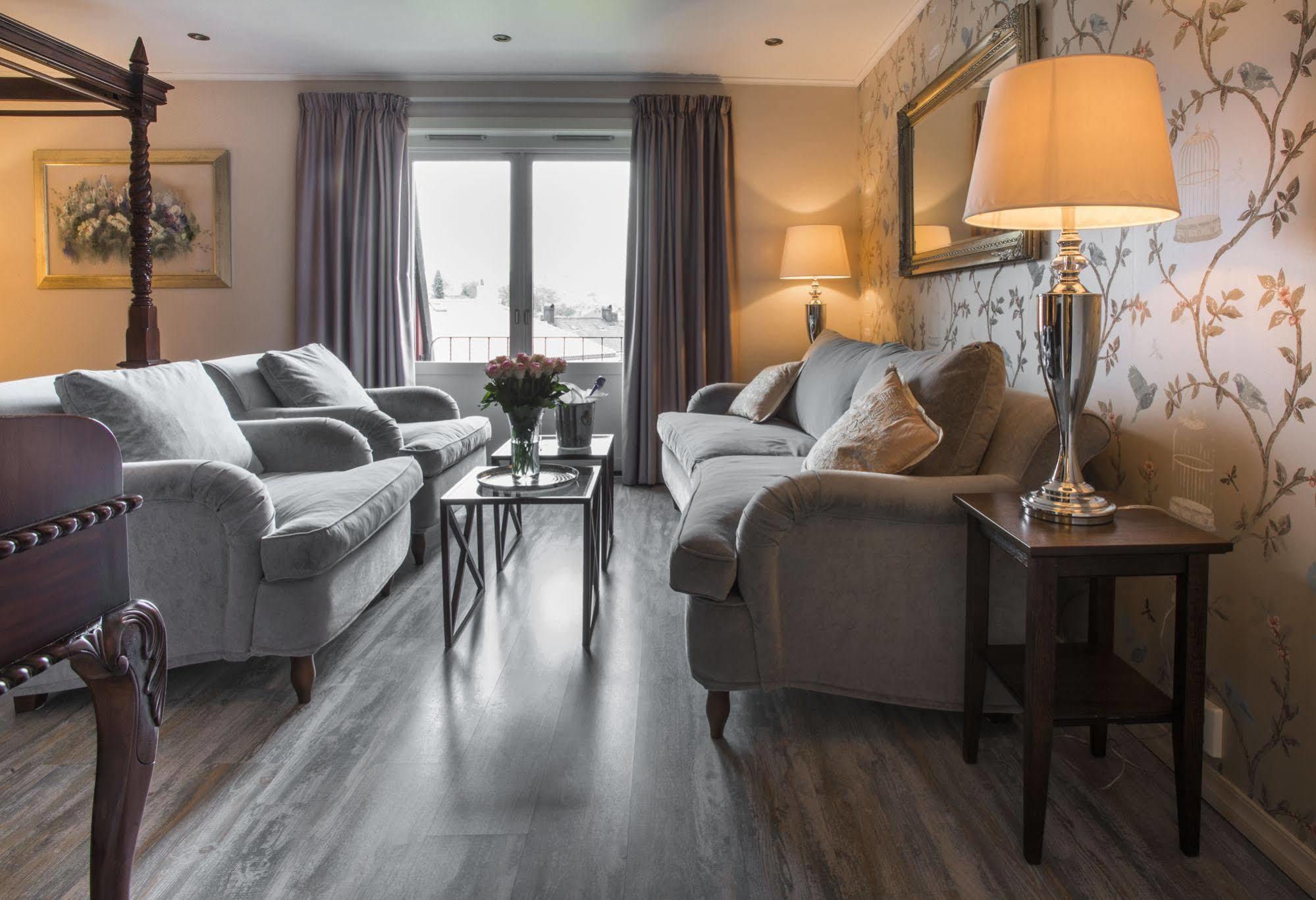 Home Hotel Park Халден Екстериор снимка